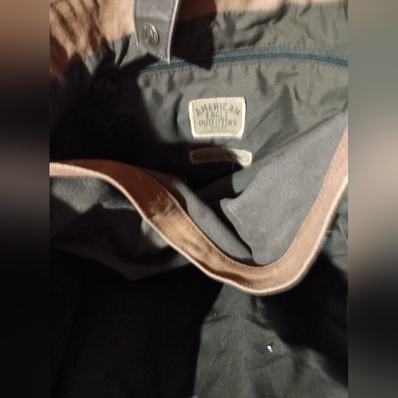 American Eagle Messenger Bag - Picture 4 of 4